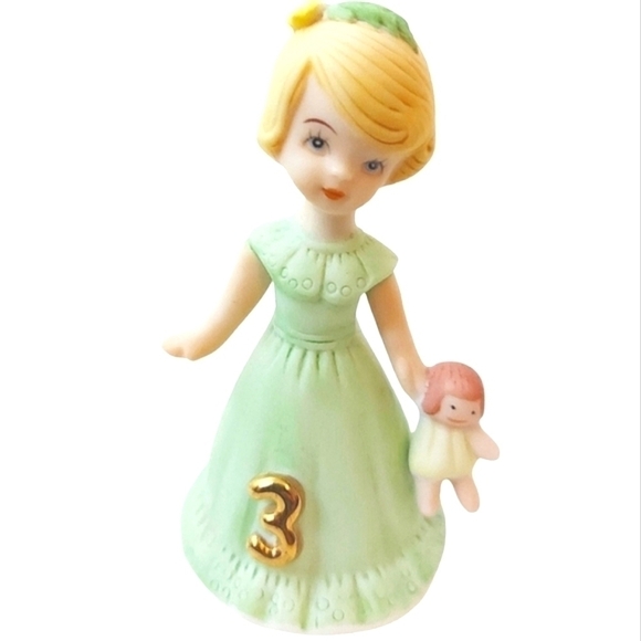 Vintage Enesco Growing Up Birthday Girl 3 Figurine - Picture 2 of 4